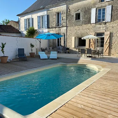 Stunning Maison Du Maitre Near Cognac Private Pool