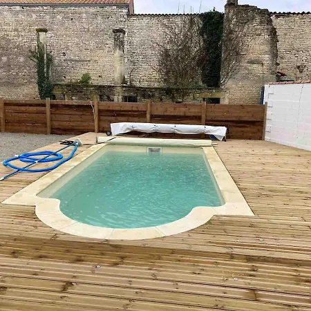 Vakantiehuis Stunning Maison Du Maitre Near Cognac Private Pool *